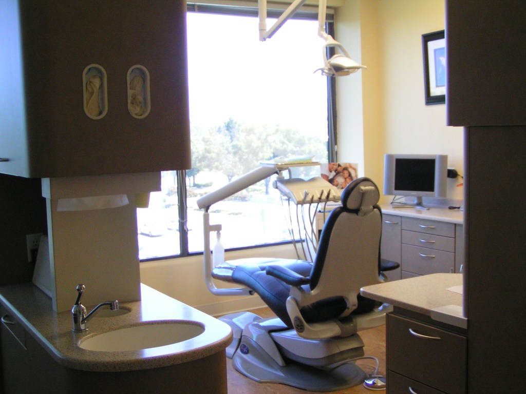 Jerry Yao, DDS examination room
