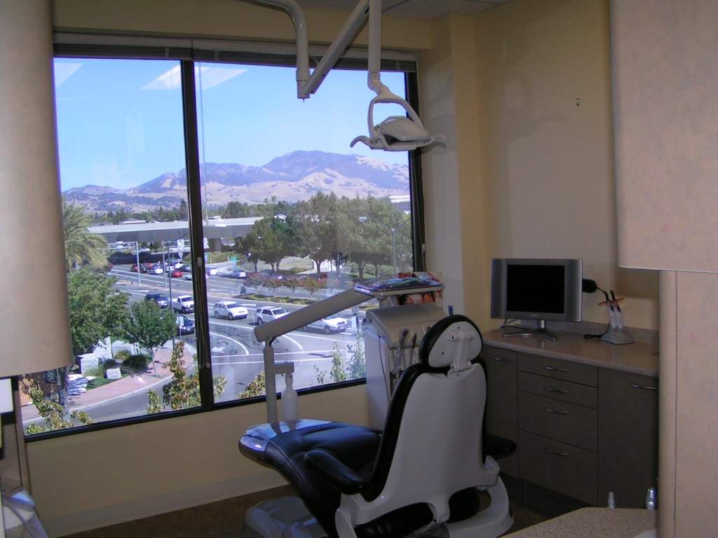 Jerry Yao, DDS exam room